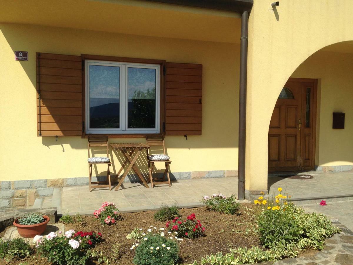 Apartma Valmarin Appartement Spodnje Skofije Buitenkant foto